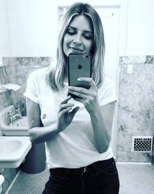 Mischa Barton in topless su Instagram 4