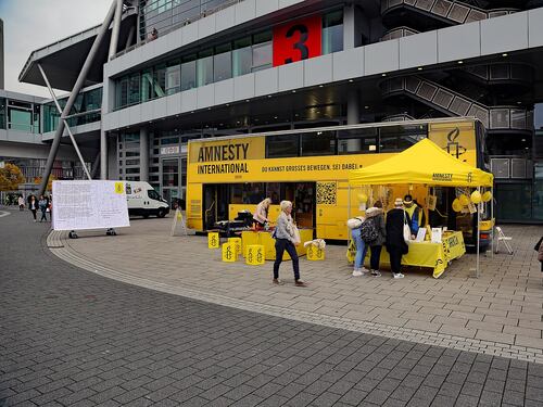 Amnesty vede l'odio dove non c'è (pur di attaccare il centrodestra)