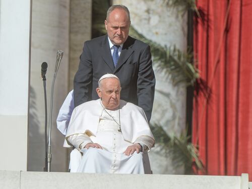 "Avevo perso conoscenza". Ecco la verità sulla malattia di papa Francesco