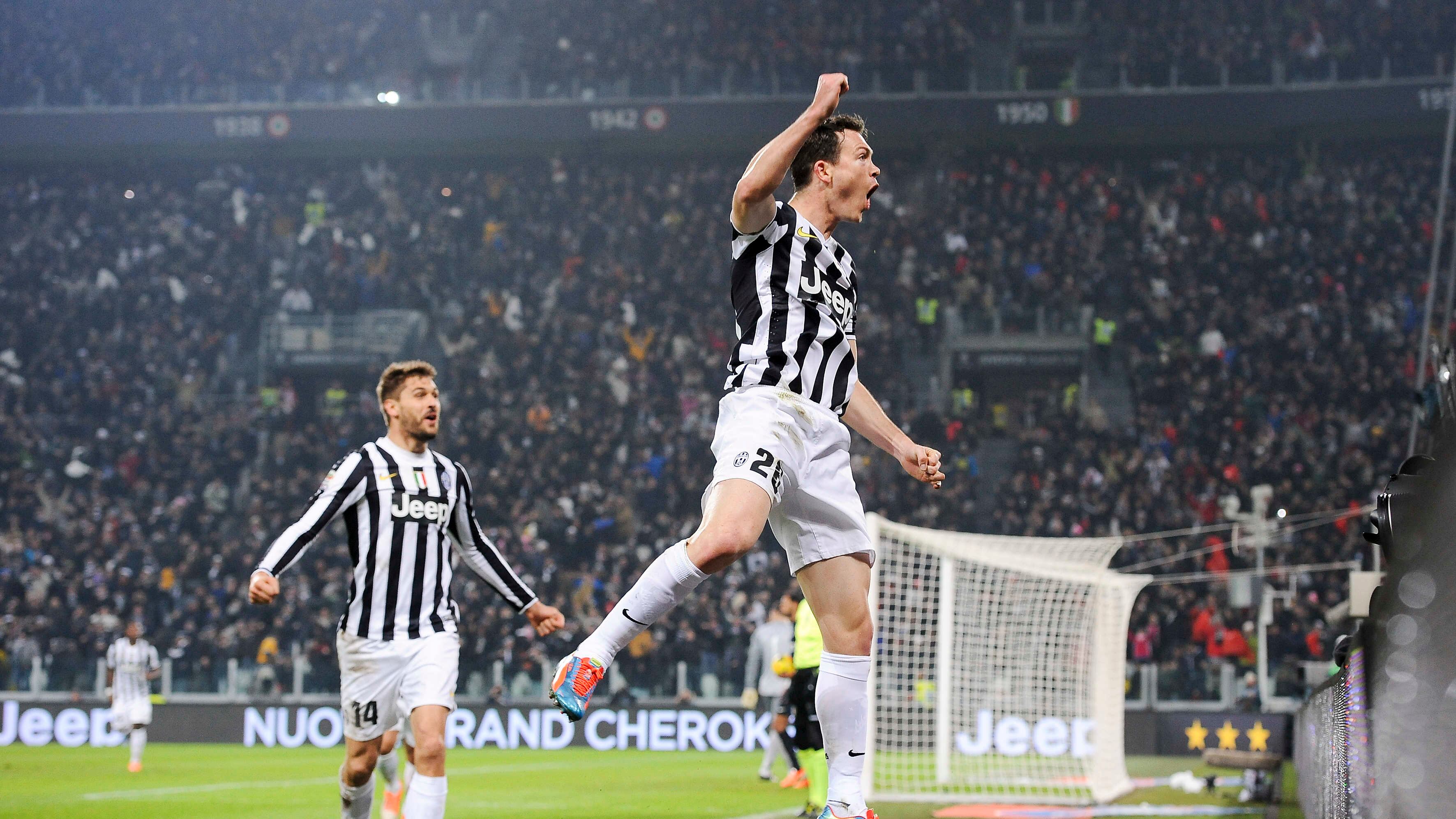 Lichtsteiner, una banca garanzia della Signora