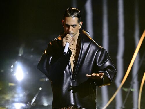 Sanremo 2024: ecco il look della finalissima del Festival di Mahmood