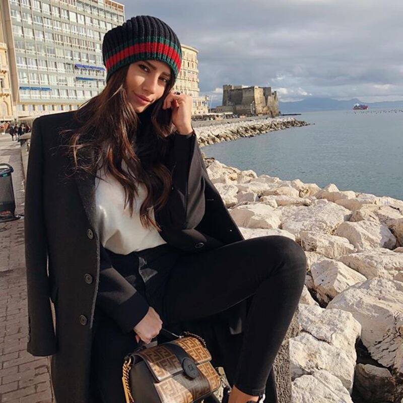 Angela Nasti incanta su Instagram: gli scatti della nuova tronista di Uomini e Donne 9