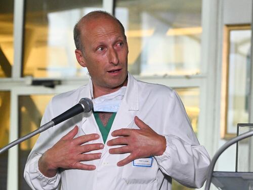 I dolori una conseguenza dell'ultima operazione. L'urgenza contro il rischio di ischemia intestinale