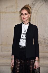 Chiara Ferragni hot, la gonna è inguinale 22