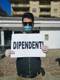 Le partite Iva in piazza contro il governo Conte a Sanremo 10