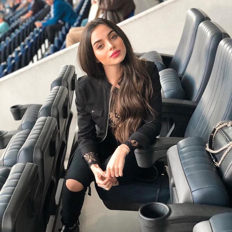 Tiffany Alvares fa impazzire i follower su Instagram 8
