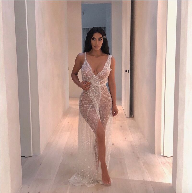 Kim Kardashian semi-nuda su Instagram: foto 1