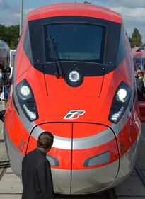 Uomo travolto da un Frecciabianca a Fano