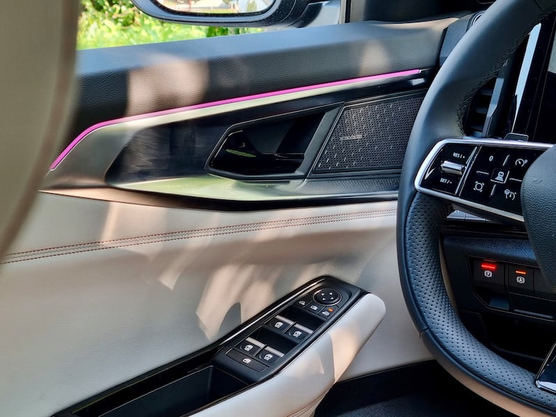 Renault Espace E-Tech: guarda la gallery del nuovo SUV sette posti 19