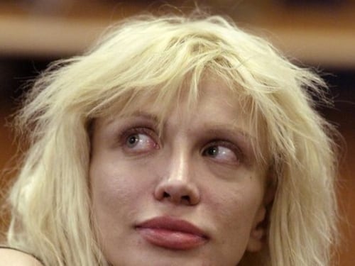 Courtney Love ammette: "Mi sono fatta di eroina mentre ero incinta"