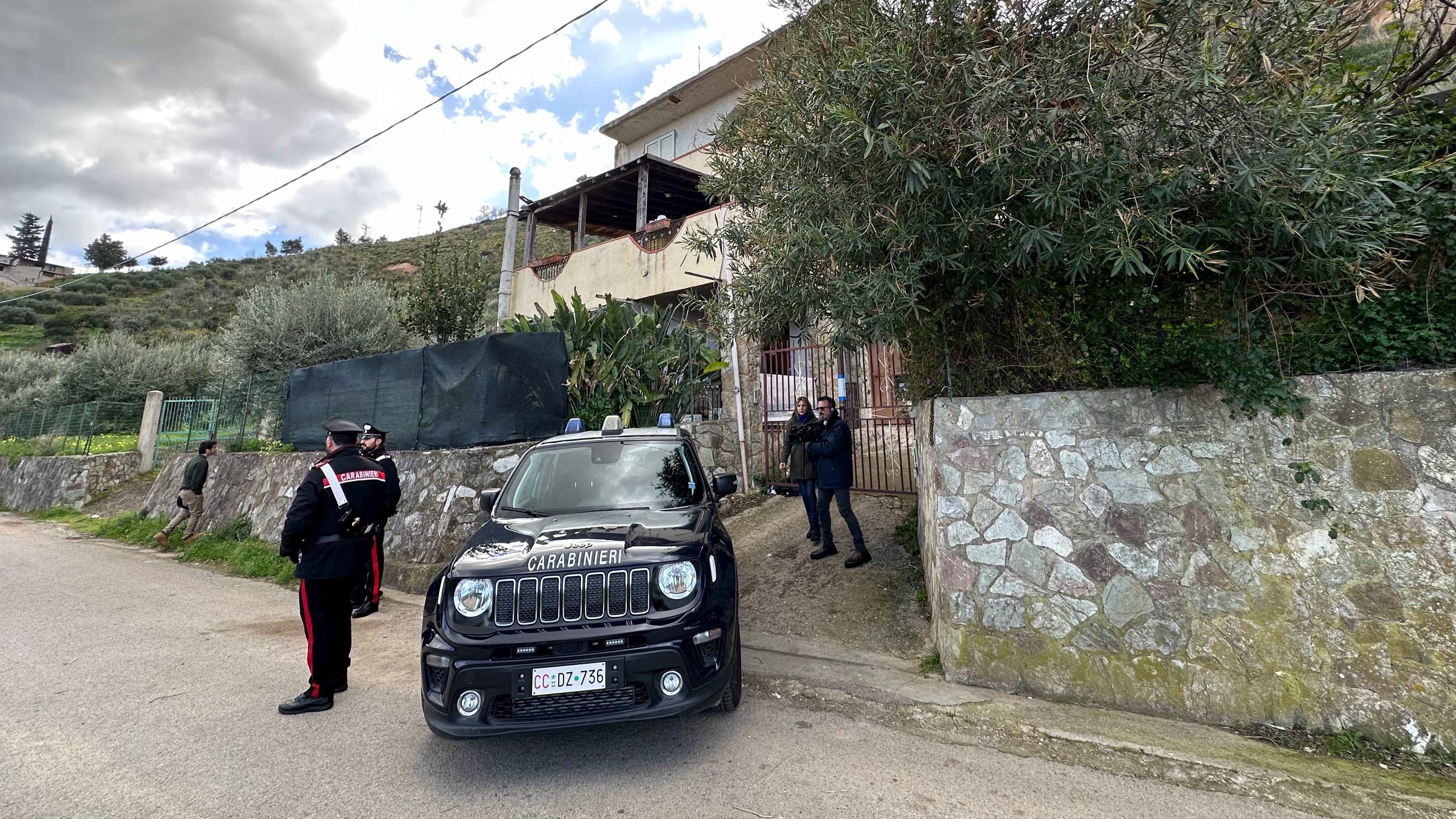 Altavilla, phon rovente in bocca e l'attizzatoio incandescente: così hanno ammazzato Emmanuel