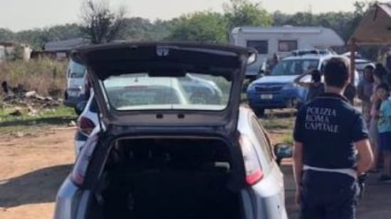 Roma, arrestati rom 16enni responsabili di decine di furti in appartamento
