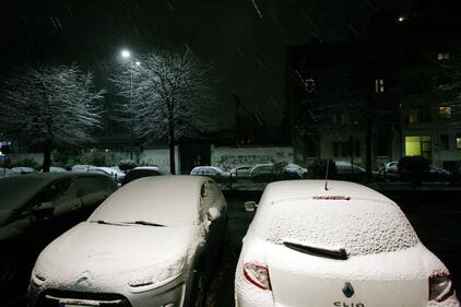 Maltempo, neve e gelo al Nord: disagi sulle strade 12