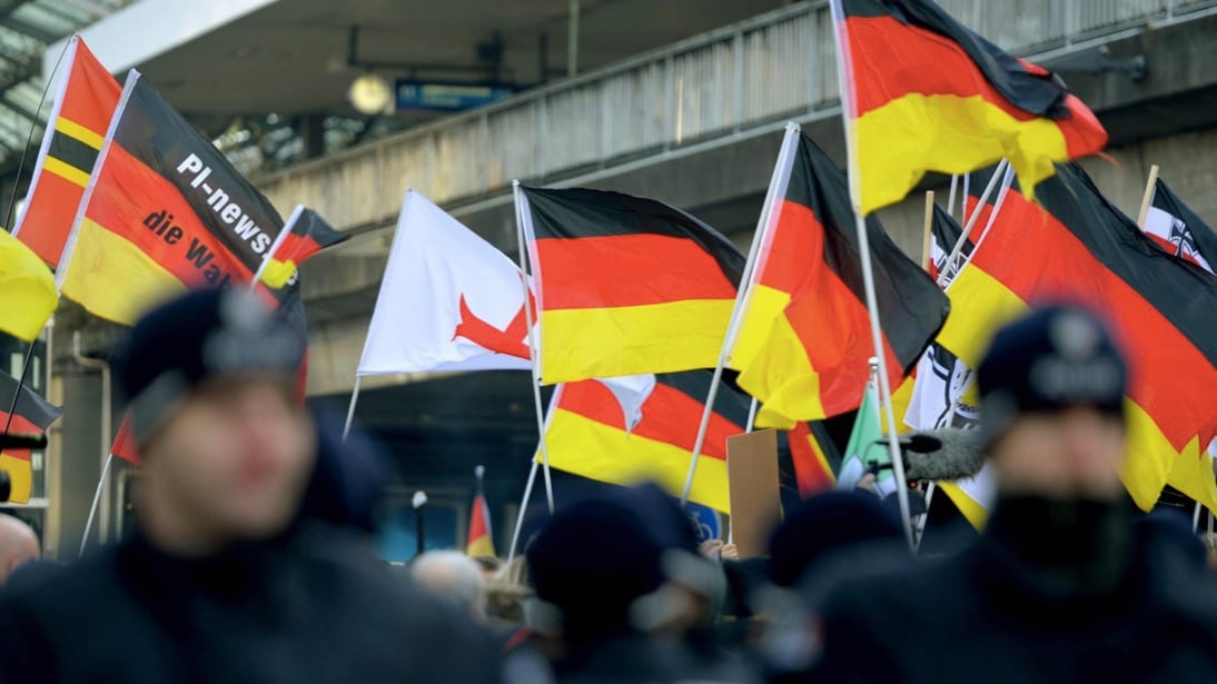 Ora la Germania ha paura: "Estremisti di destra pronti ad agire"