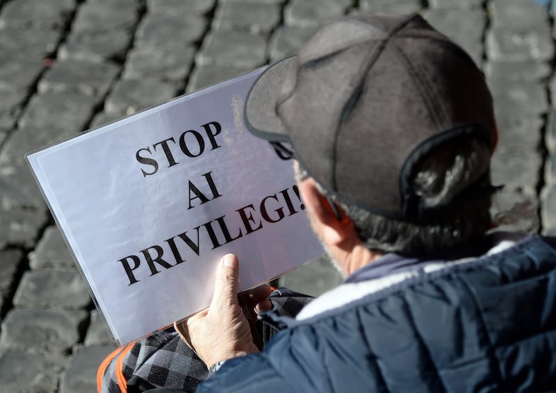 La piazza M5S contro i vitalizi 3
