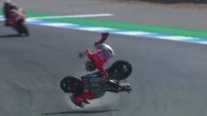 Moto Gp, Lorenzo che volo: tanta paura ma niente fratture