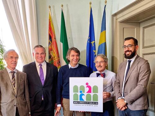 Congresso della famiglia deve cambiare logo