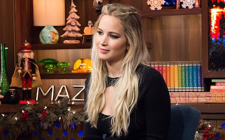 Jennifer Lawrence, i look sexy 17