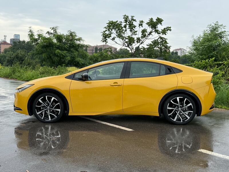 Toyota Prius 2024: guarda la gallery della nuova plug-in con 230 CV 6
