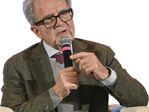 I grandi vecchi Pd lanciano l'allarme. "C'è la fuga di eletti, non sottovalutate"