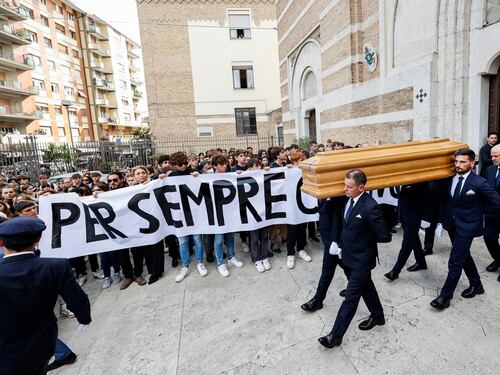 "Ragazzi, se bevete poi non guidate"
