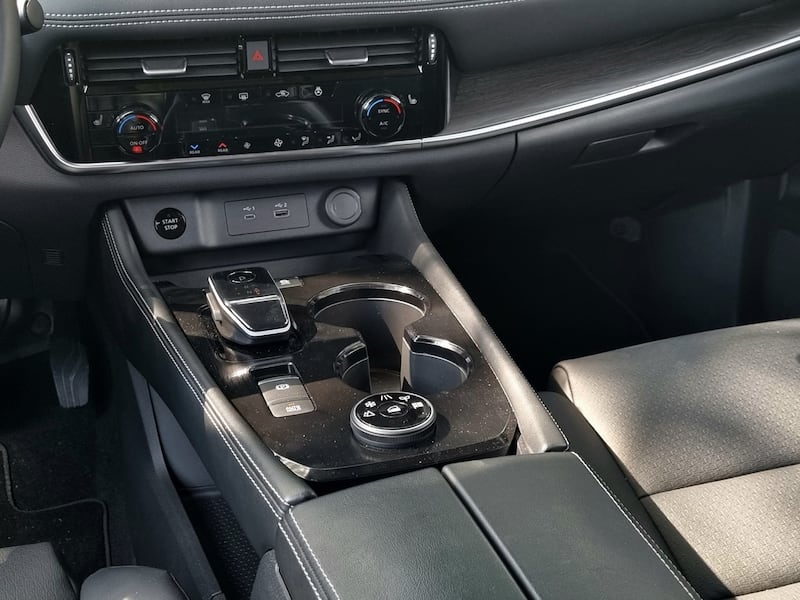 Nissan X-Trail e-Power 4WD: guarda la gallery della prova su strada 16