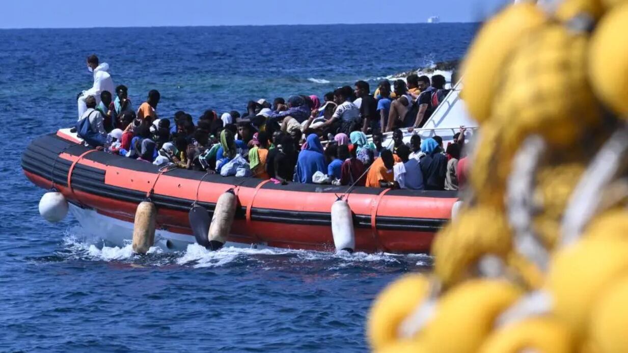 Controlli, minori, espulsioni: la nuova linea del governo sui migranti