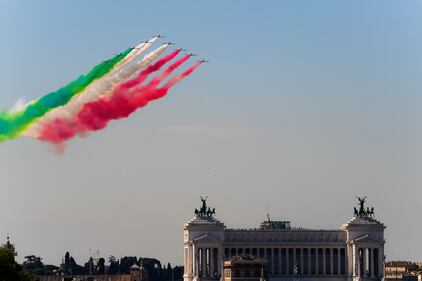 Il suggestivo spettacolo delle Frecce Tricolore  1