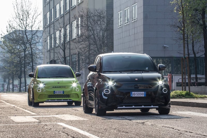 Abarth 500E: tutte le foto della nuova sportiva 3