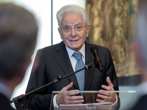 Tetto agli stranieri, cosa prevedevano le due circolari di Mattarella citate da Meloni