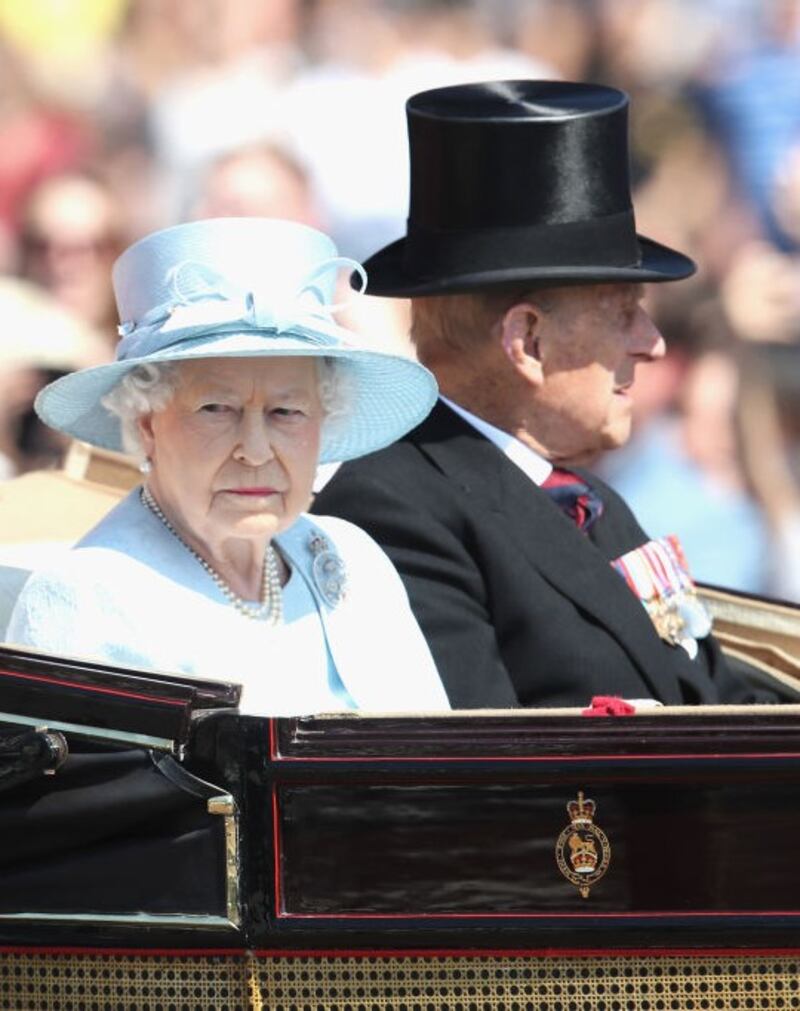 Kate Middleton ed Elisabetta II, stili a confronto 30