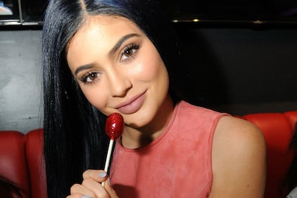 Kylie Jenner hot in reggiseno 21