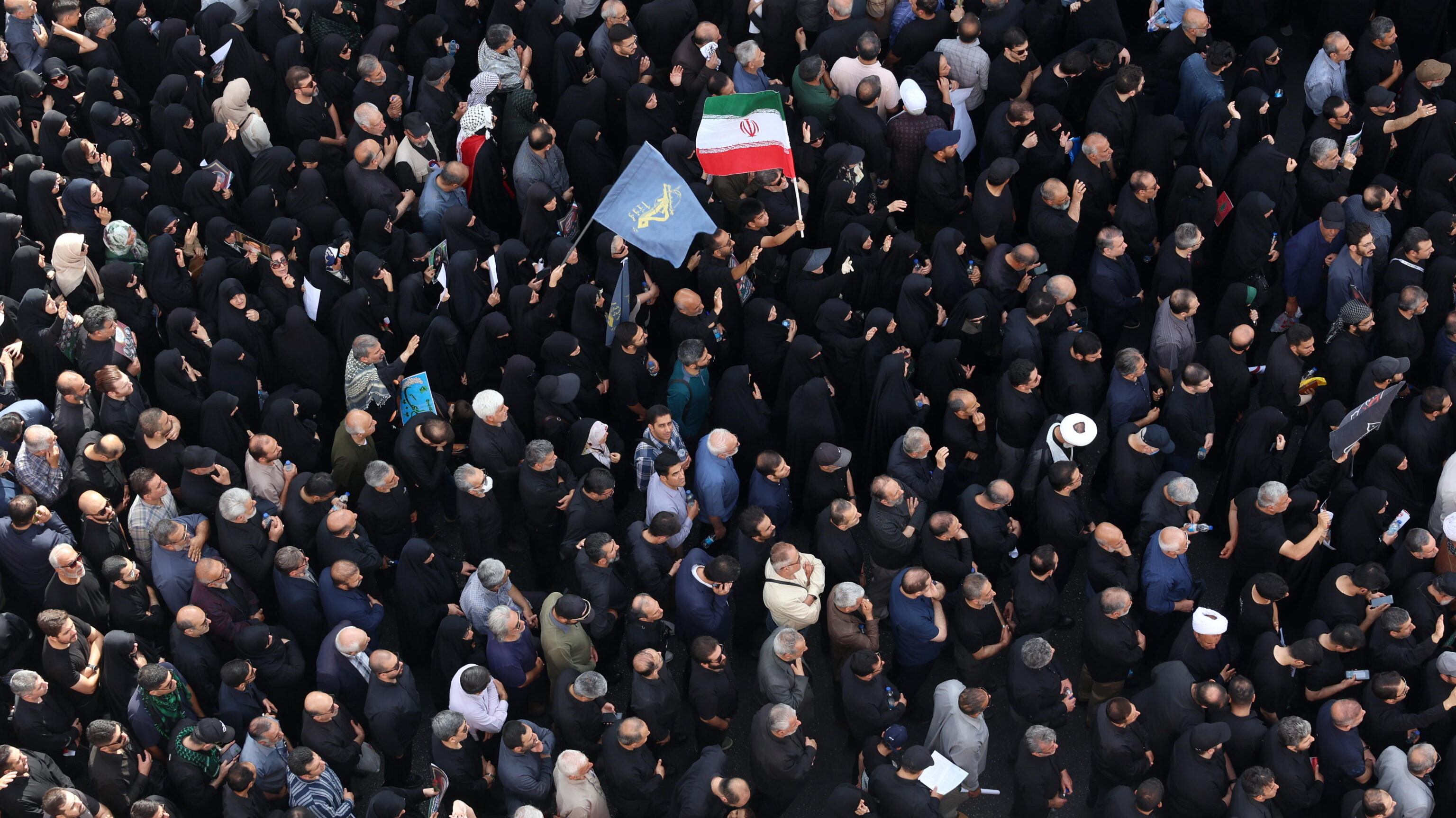 L'Iran tra orgoglio e odio: "Morte a Israele e agli Usa"