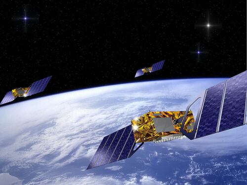 Theresa May vuole il satellite britannico
