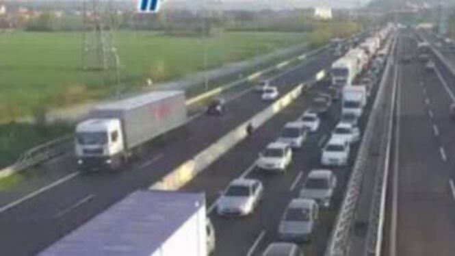 Rapina a un tir sulla A16, farmaci ritrovati fra Canosa e Barletta
