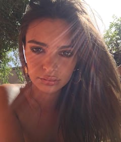 Emily Ratajkowski, nuda a Marrakesh 6