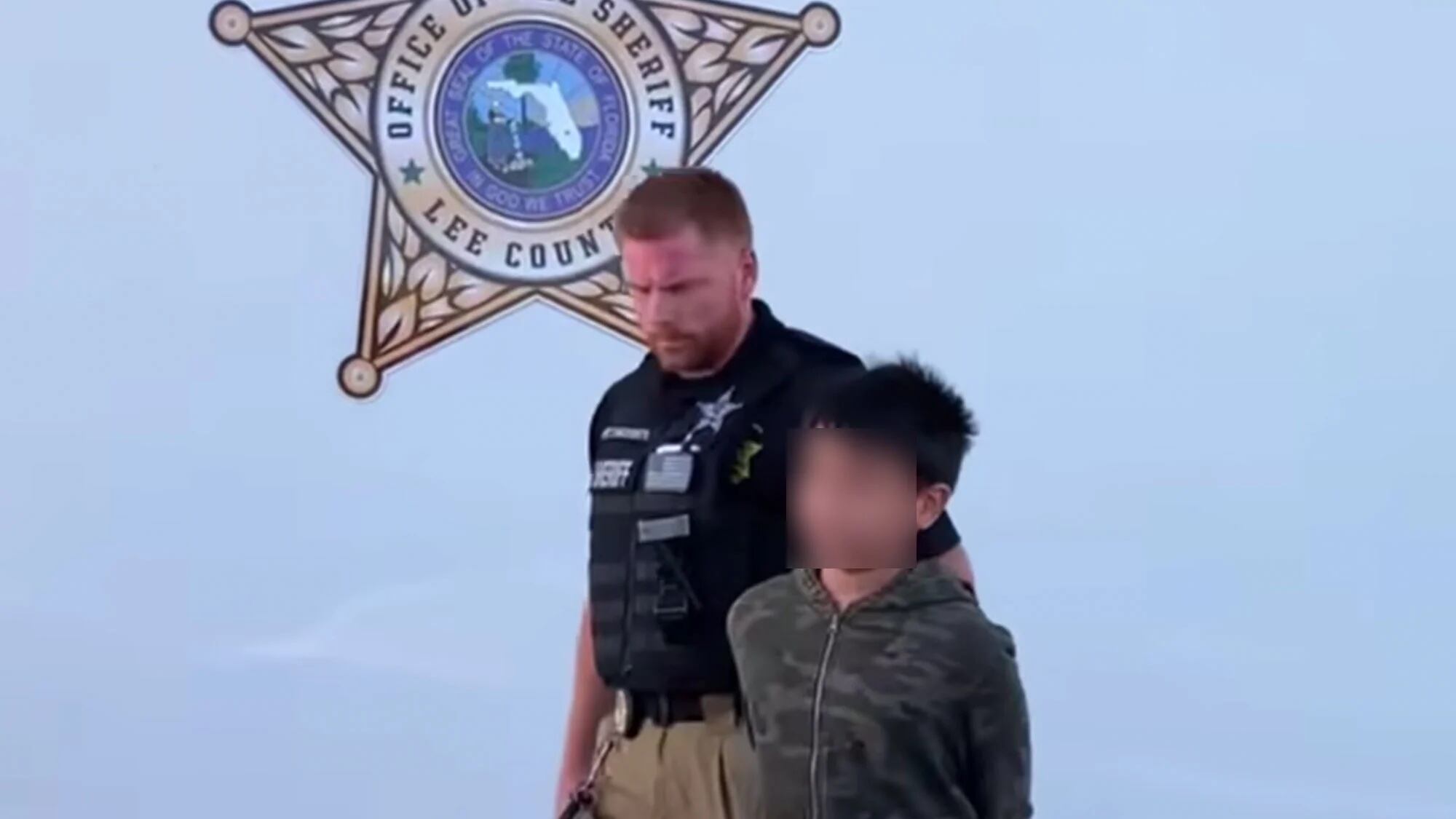 Biden spinge per una stretta sulle armi. In Florida arrestato un bimbo di 10 anni