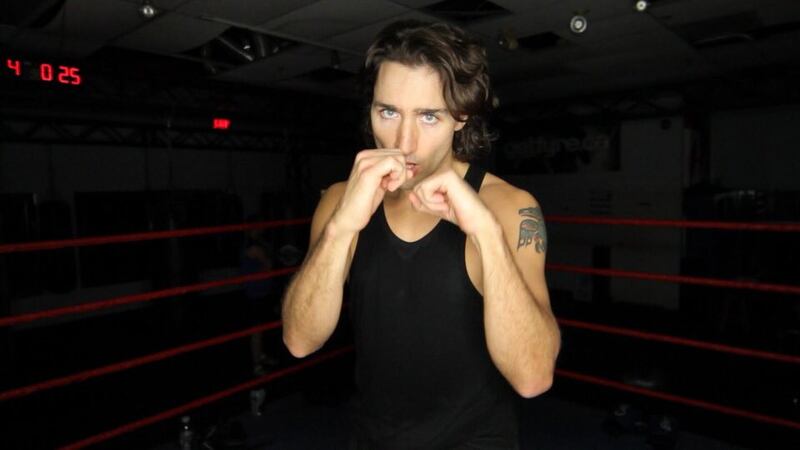 Justin Trudeau, le foto da giovane che stanno facendo impazzire il web 7
