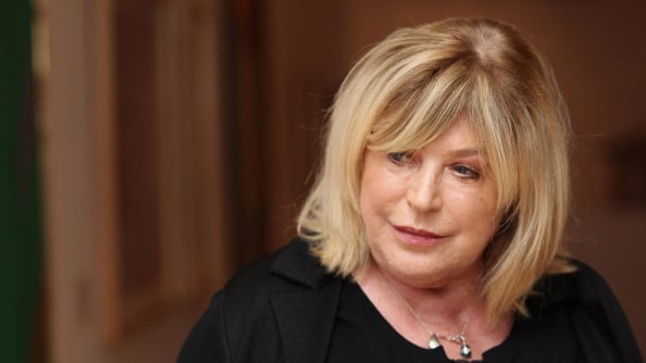 Coronavirus, Marianne Faithfull ricoverata in ospedale