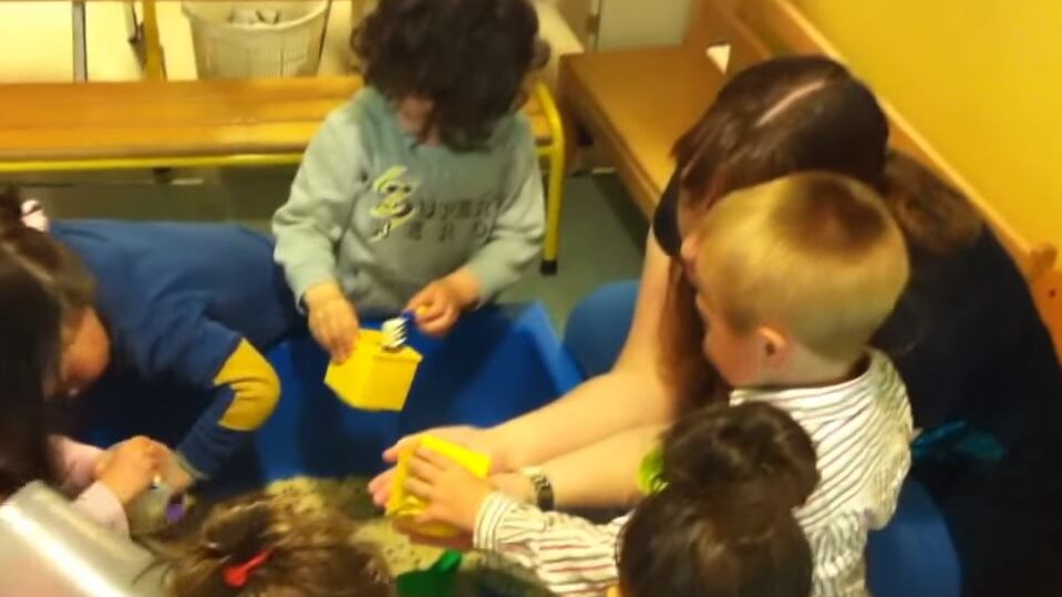 Francia, la scuola dell'obbligo scatta a tre anni