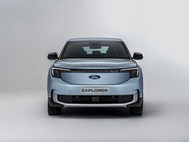 Le foto del nuovo Ford Explorer 2023 15