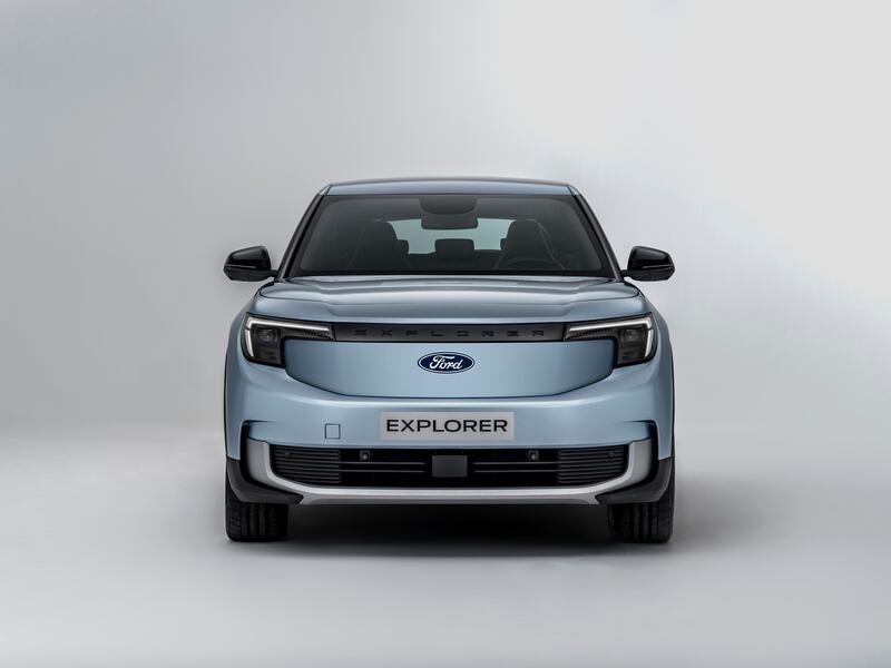 Le foto del nuovo Ford Explorer 2023 15