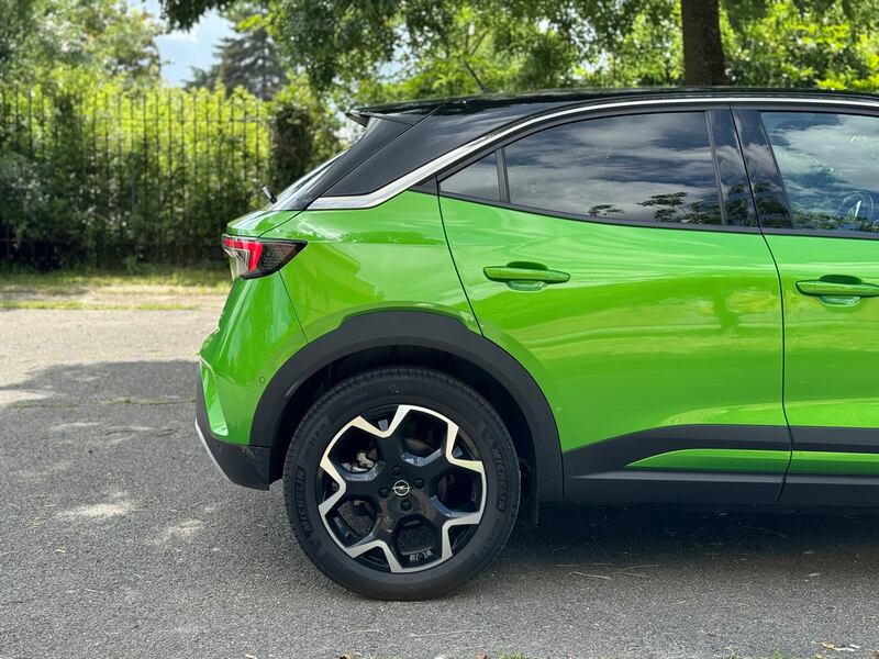 Opel Mokka-e 2024: guarda la gallery del rivisto SUV elettrico, ora con più autonomia 11