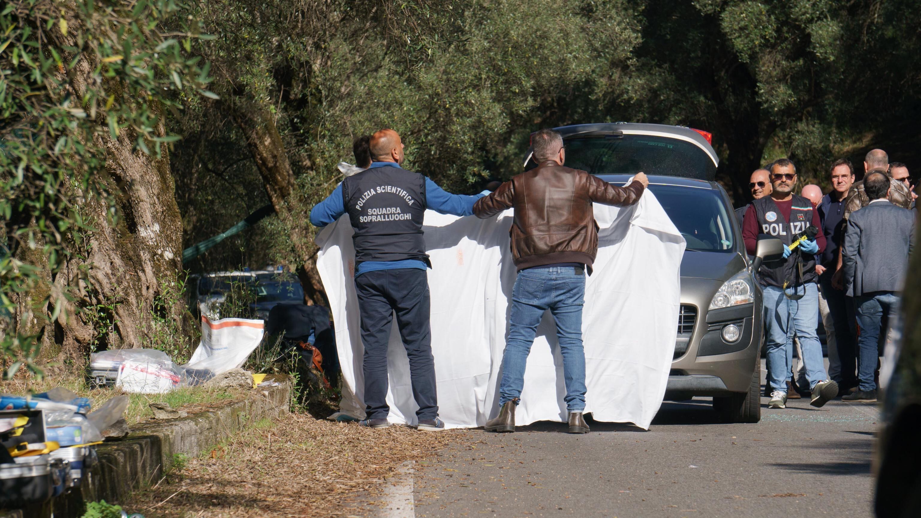 Fucilata da mezzo metro. Dottoressa uccisa: è giallo
