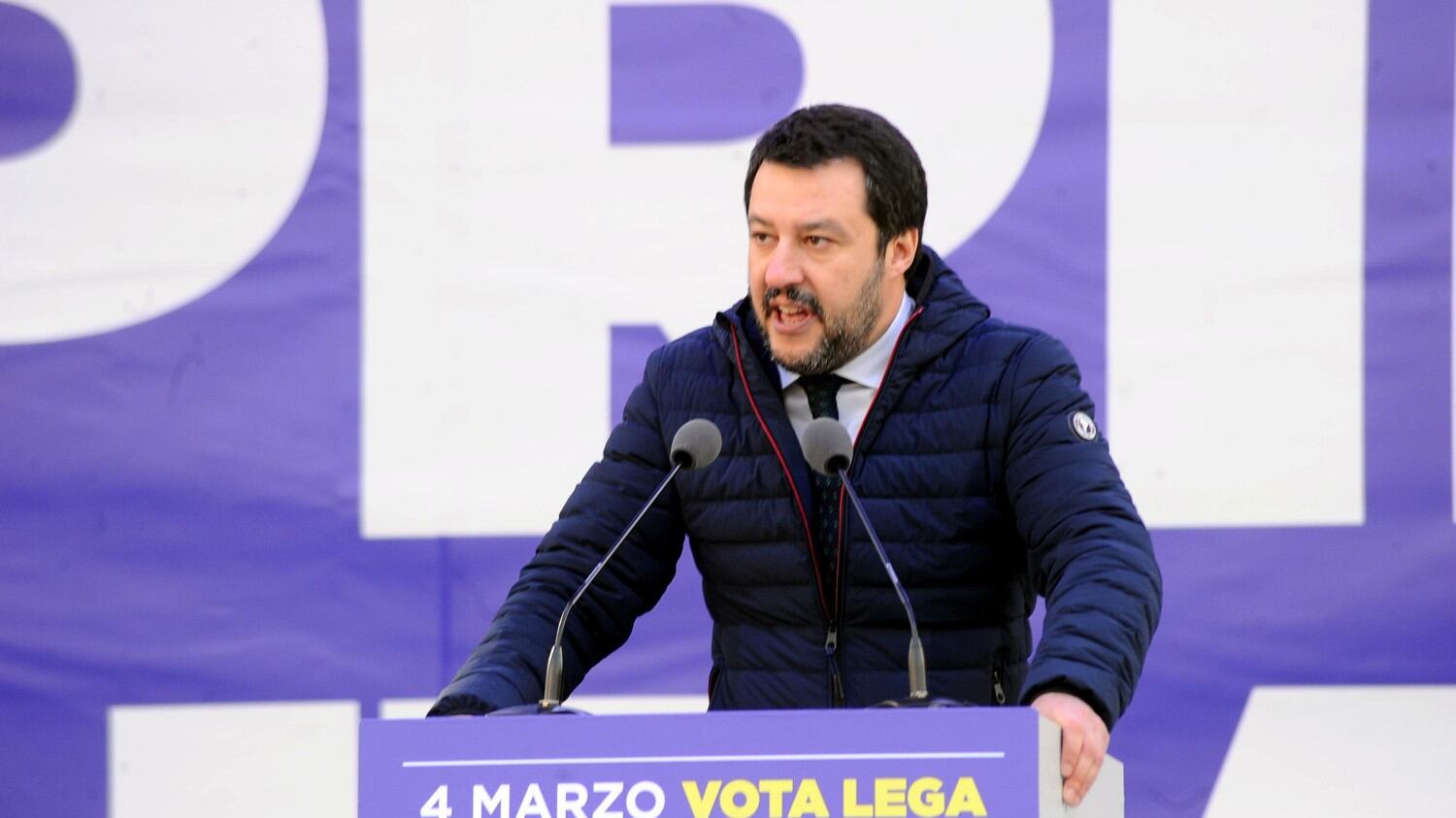 L'Ong di Soros "sbeffeggia" pure Salvini
