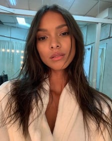 Lais Ribeiro, sexy sui social 12