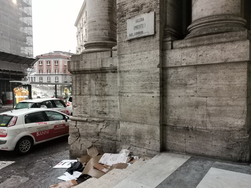Tra insidie e fascino, nella Galleria Umberto di Napoli 5