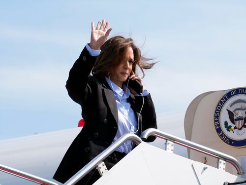 Luna di miele finita per Kamala Harris. L'allarme dem: "Ora siamo sfavoriti"
