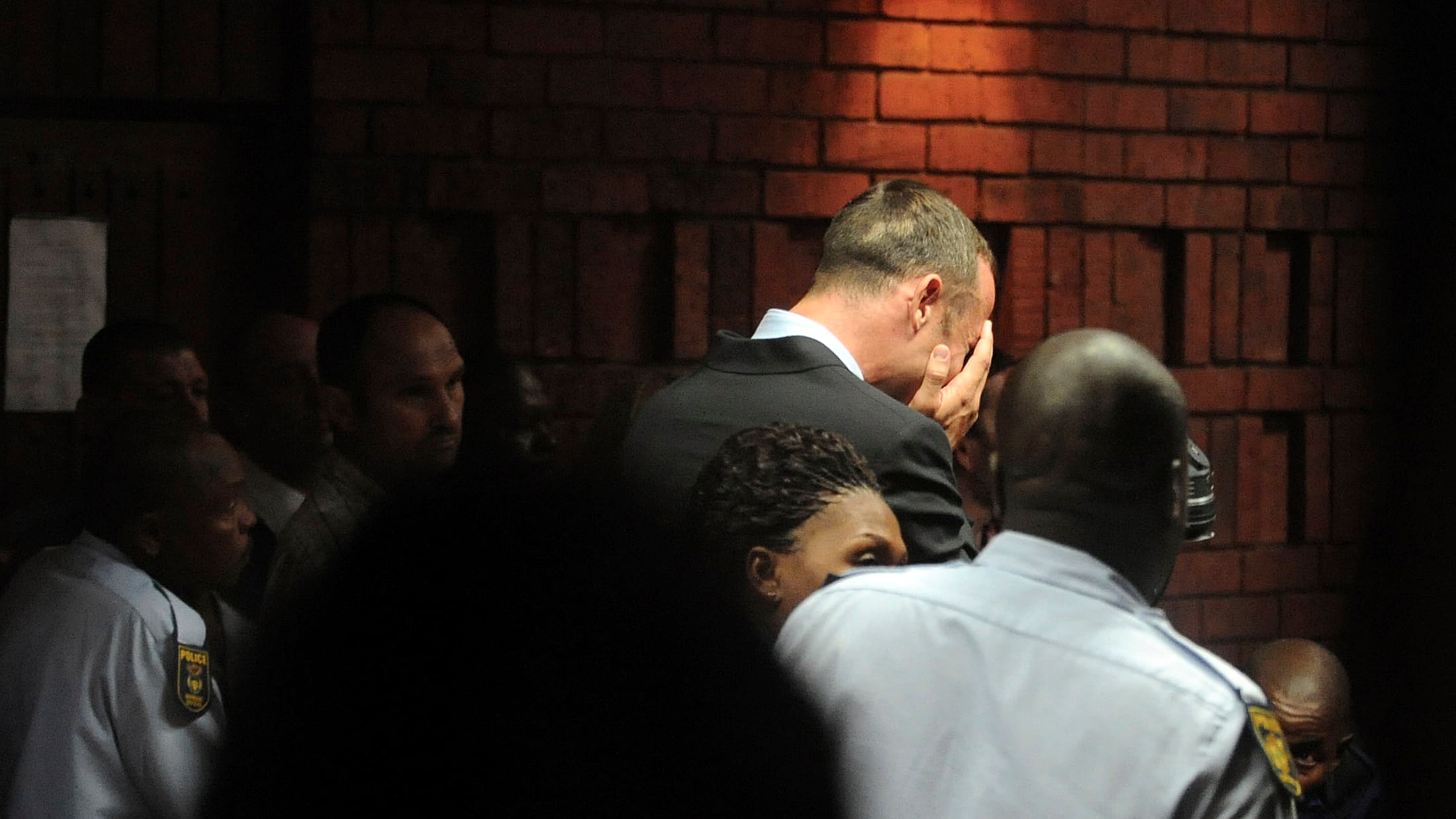 Oscar Pistorius in tribunale per la convalida del fermo