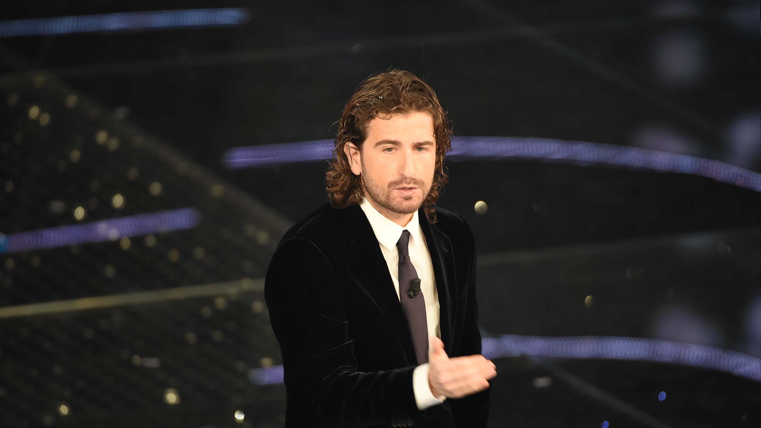 Siani: "Nella notte di Natale porto cinema e teatro in tv"